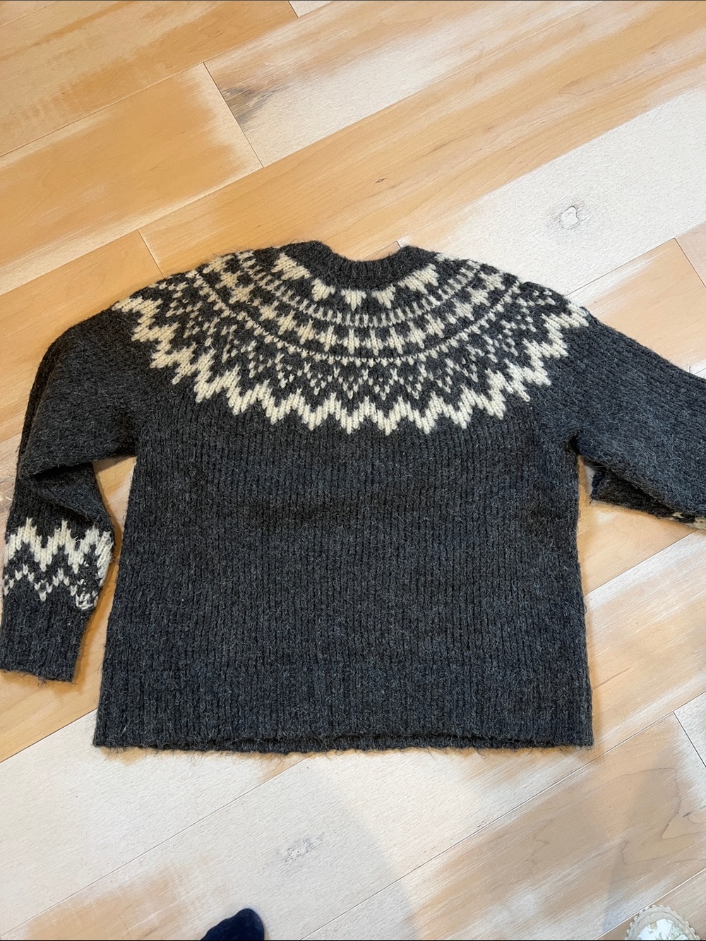 Women’s Uniqlo Nordic-Pattern Crewneck Sweater - Charcoal & Cream - Picture 5 of 5